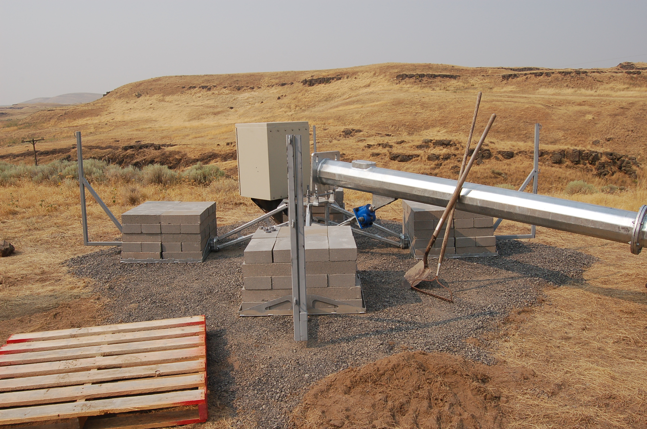 Hydraulic installed